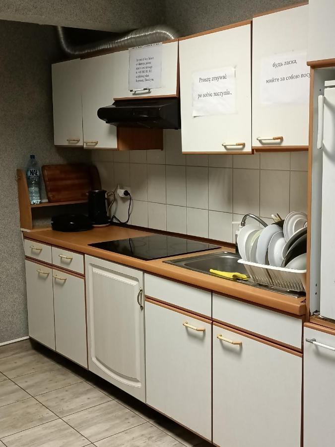 Pokoje Pod Swierkiem Swarzędz Extérieur photo