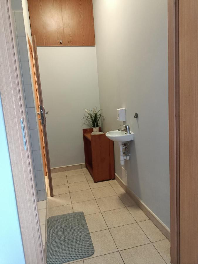 Pokoje Pod Swierkiem Swarzędz Extérieur photo