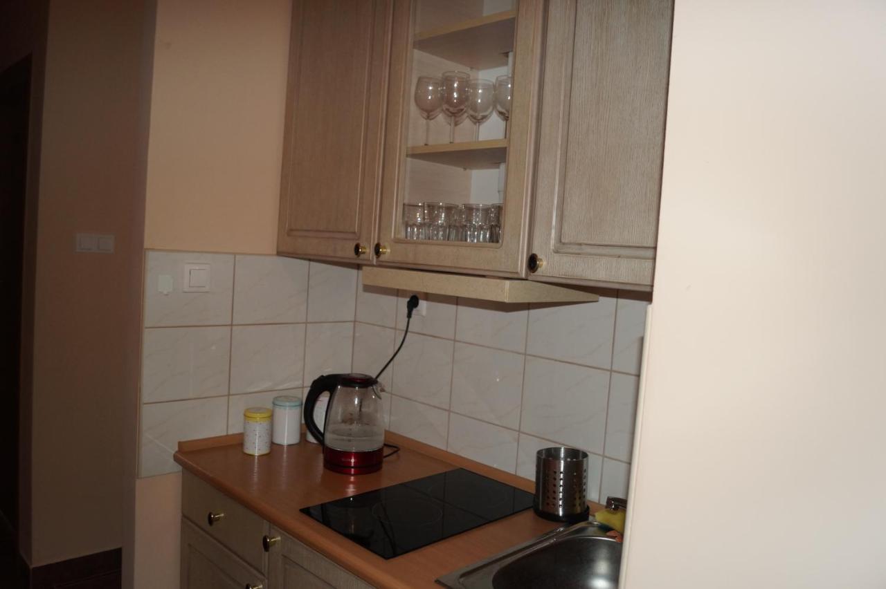 Pokoje Pod Swierkiem Swarzędz Extérieur photo
